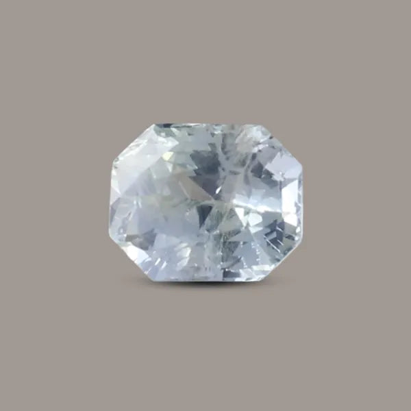 Blue Sapphire - 4.92 carats