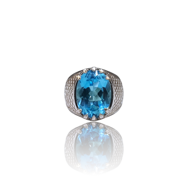 Natural Blue Topaz Silver Ring 7.77 Ct — close up detail, authentic blue topaz silver ring