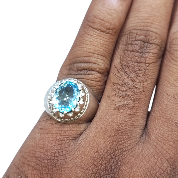 Natural Blue Topaz Silver Ring 4.44 Ct — natural blue topaz ring view 4