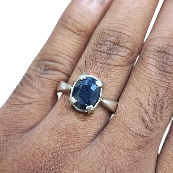 Natural Blue Sapphire Silver Ring 9.28 Ct — close up detail, authentic blue sapphire neelam silver ring