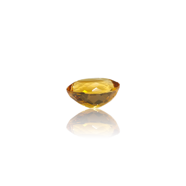 Natural Citrine 7.50Ct — close up detail, authentic citrine sunela silver gemstone
