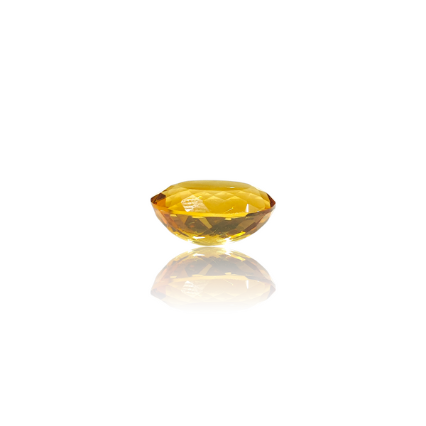 Natural Citrine 8.40Ct — close up detail, authentic citrine sunela silver gemstone
