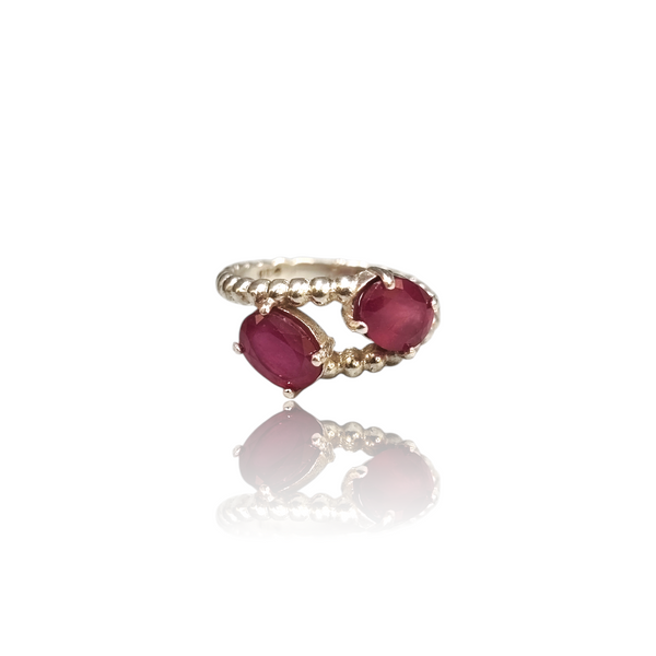 Natural Ruby Ladies Multistone Ring 1.68 Ct — close up detail, authentic natural ruby manik silver ring