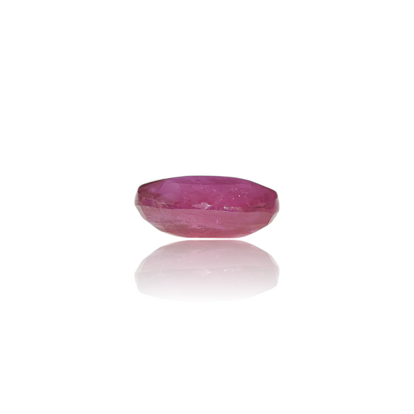 Natural Ruby 5.60Ct — close up detail, authentic natural ruby manik silver gemstone