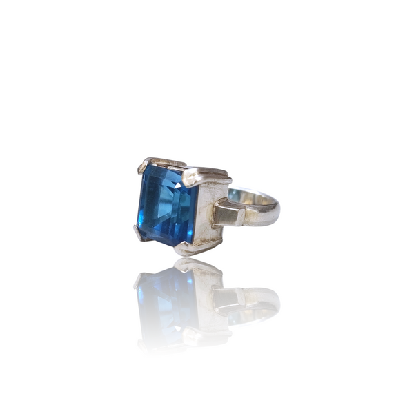Natural blue topaz silver ring 21.16ct — lab certified Click Gems