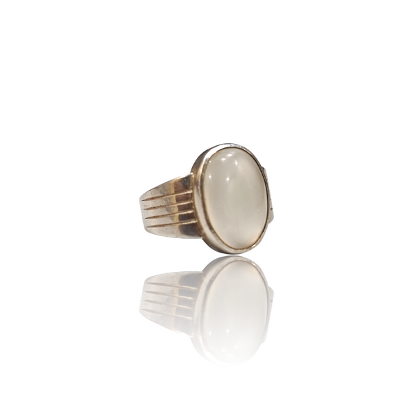 Natural Moonstone Silver Ring 9.80 Ct — side view, lab certified natural gemstone