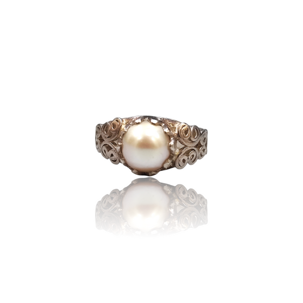 Natural Pearl Silver Ring 4.38 Ct — close up detail, authentic gemstone silver ring