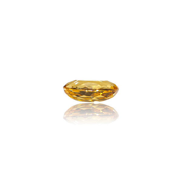 Natural Citrine 4.65Ct — close up detail, authentic citrine sunela silver gemstone