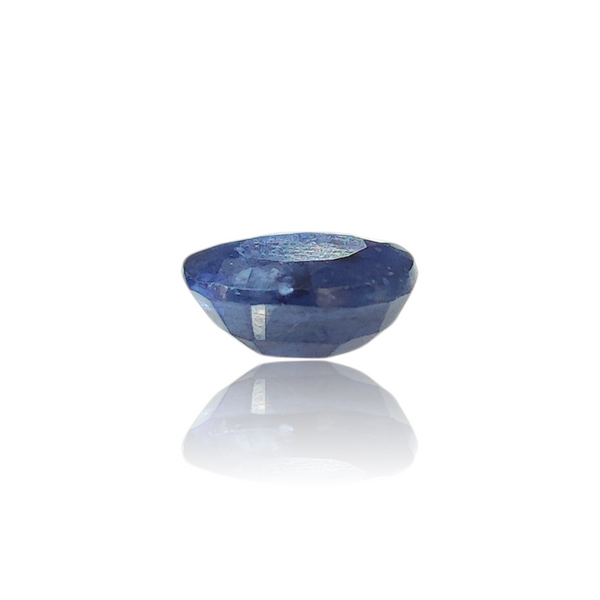 Natural Blue Sapphire 3.42Ct — close up detail, authentic blue sapphire neelam silver gemstone