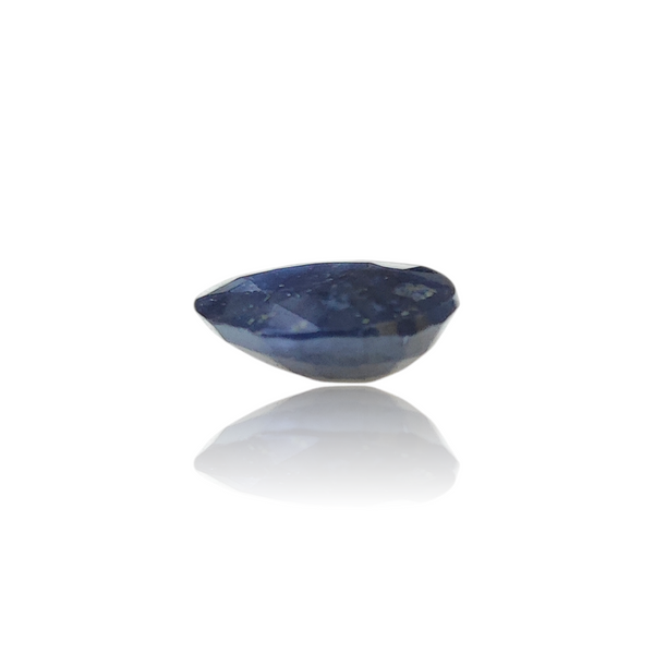 Natural Blue Sapphire 4.72Ct — close up detail, authentic blue sapphire neelam silver gemstone