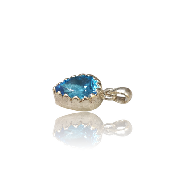 Natural Blue Topaz Silver Pendant 9.57Ct — side view, lab certified natural blue topaz