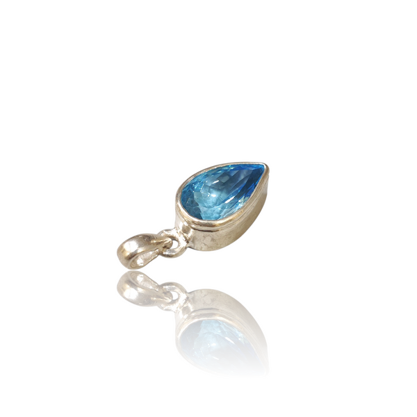 Natural Blue Topaz Silver Pendant 9.26Ct — side view, lab certified natural blue topaz