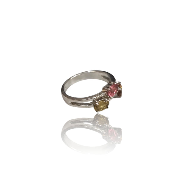 Natural Tourmaline Ladies Silver Ring 3.80 Gms